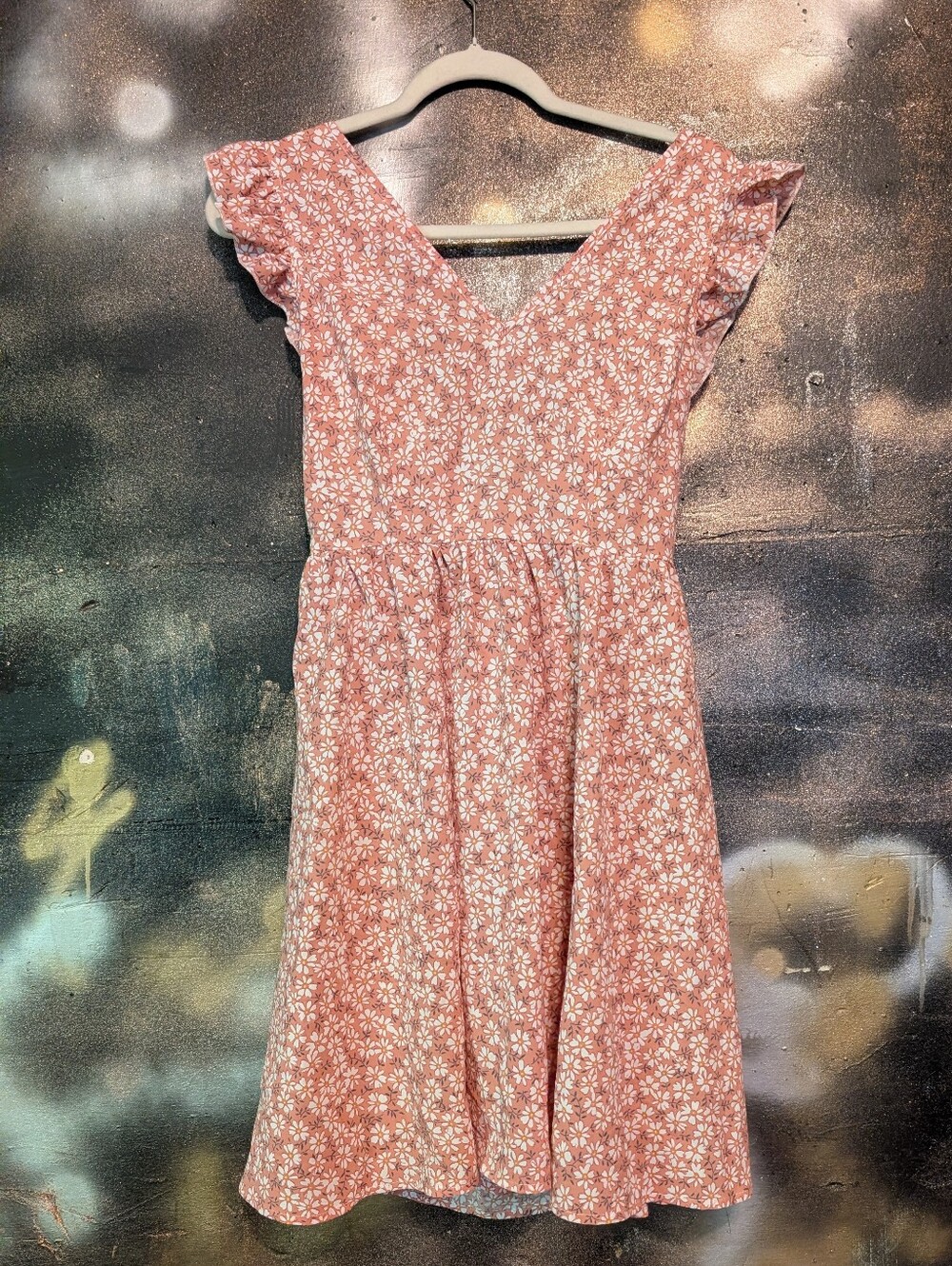 SHEIN Pink Daisy Print V-Neck Ruffle Sleeve Dress
